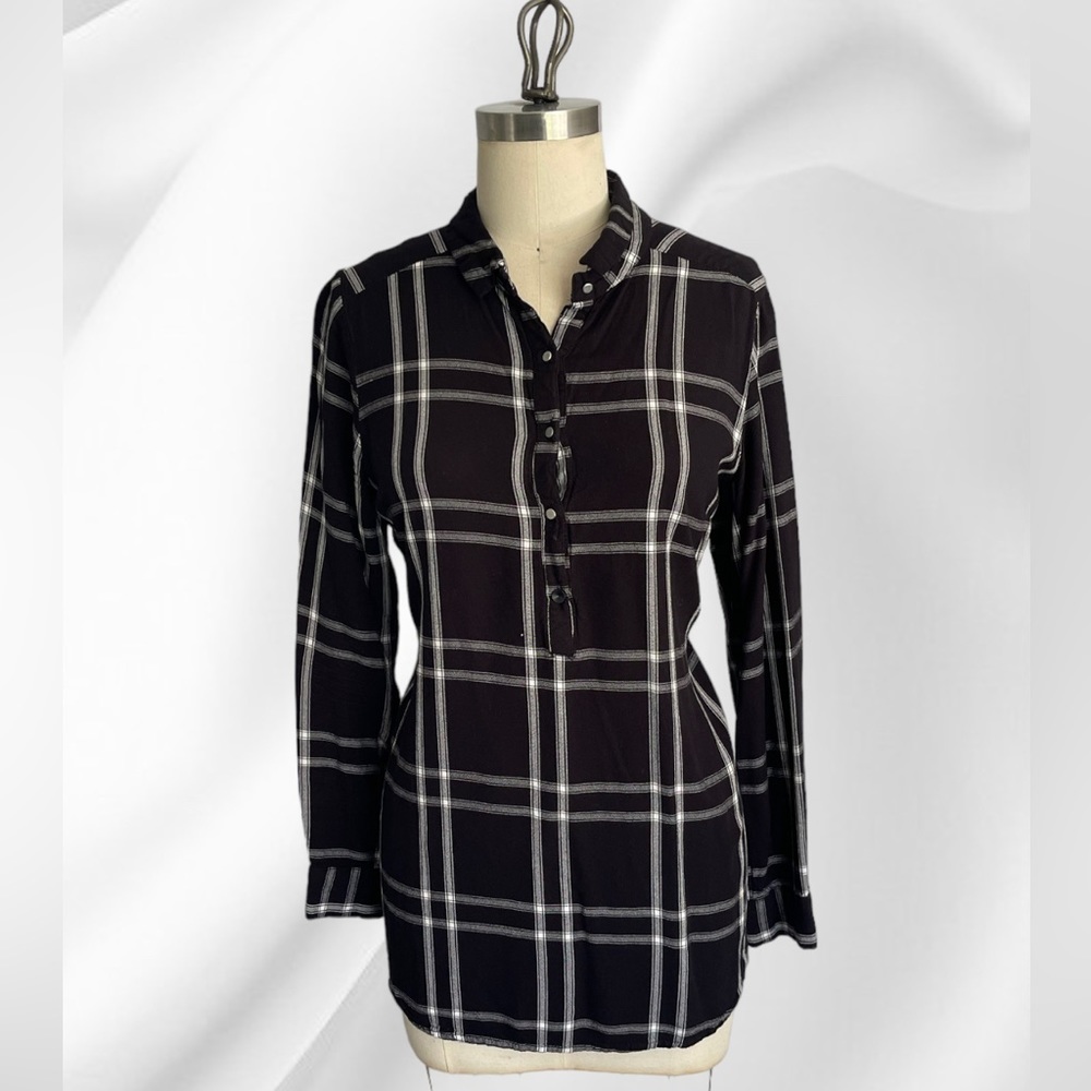 Black and White Plaid Long Sleeve Shirt